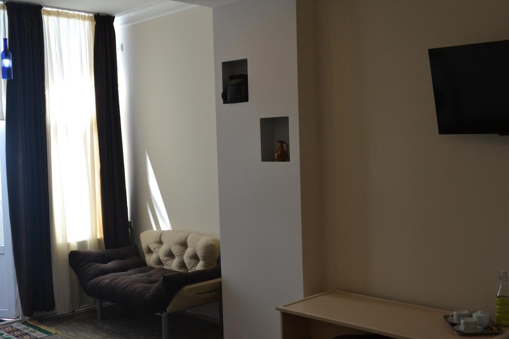 Family Apartment In Avlabari Тбілісі Екстер'єр фото