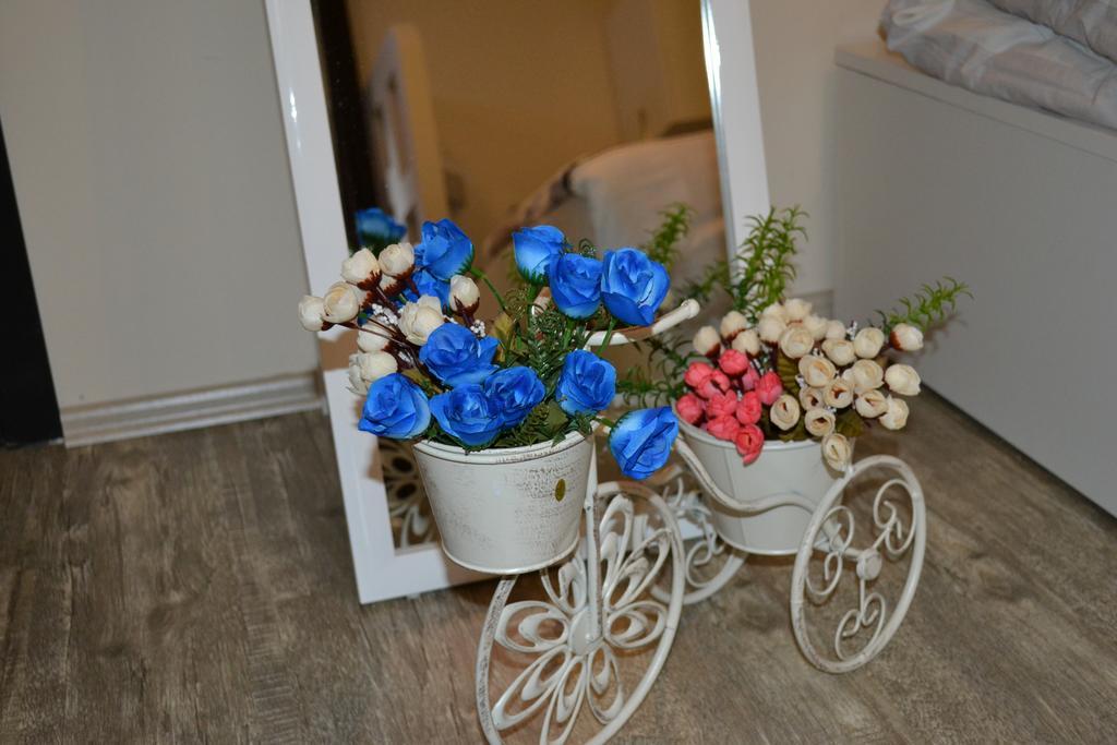 Family Apartment In Avlabari Тбілісі Екстер'єр фото