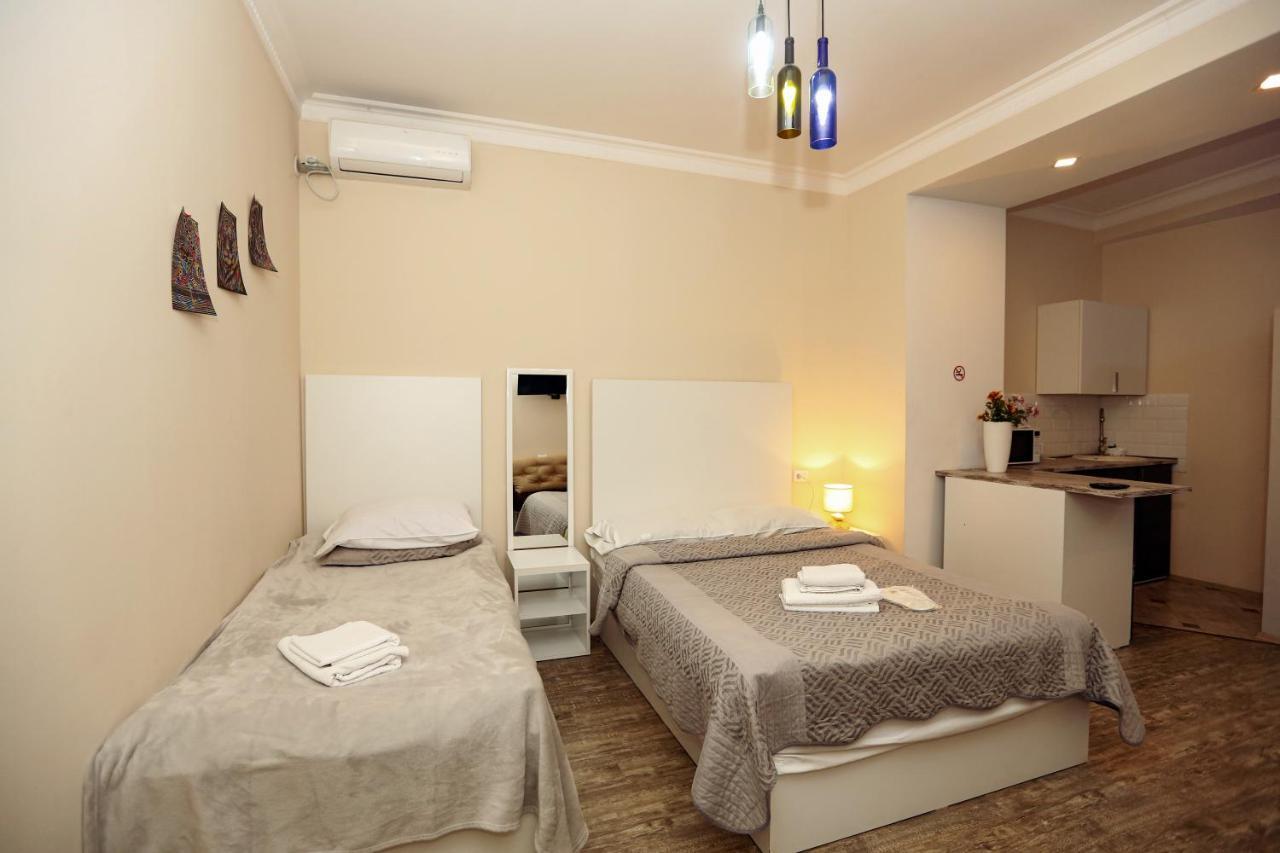 Family Apartment In Avlabari Тбілісі Екстер'єр фото